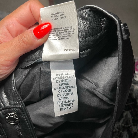 AGOLDE | Recycled Leather Fitted 90's in Detox Size: 29 - Picture 7 of 7